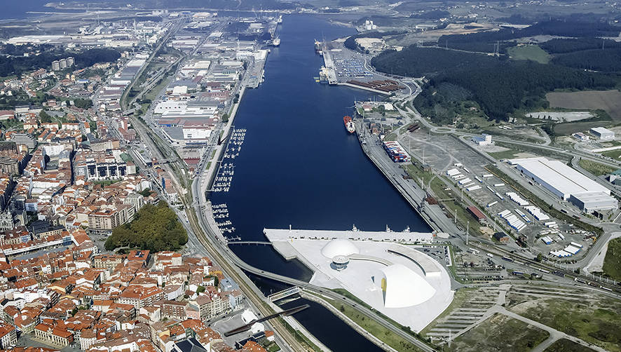 El proyecto contempla la construcci&oacute;n de un edificio de servicios portuarios de doble planta en la margen derecha de la r&iacute;a.