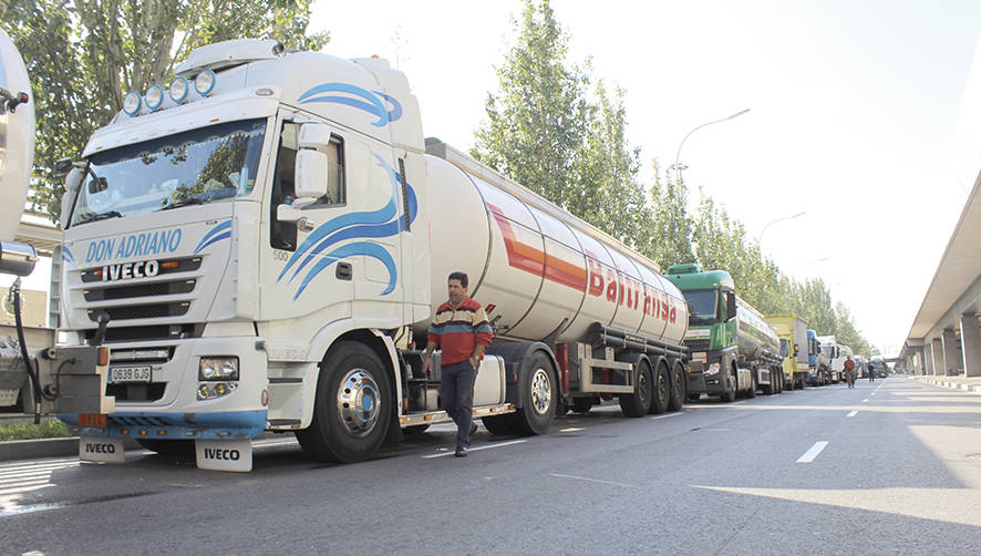 Los transportistas de Barcelona advierten de otra huelga si no llegan a un acuerdo con la patronal