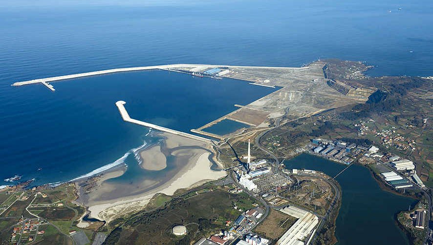 El proyecto del nuevo muelle ha sido adjudicado a la UTE formada por Sacyr Infraestructuras y Puentes Infraestructuras.