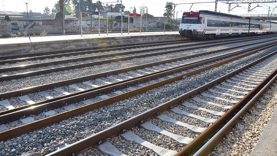 Sagunto se encuentra en la confluencia de los dos corredores ferroviarios.