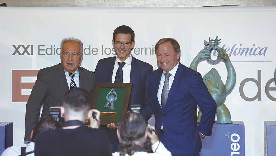 Rafael Milla, presidente de Grupo Raminatrans; Vicente Ramos, director de Raminatrans Castellon; y Juan Carlos Moragues, delegado del Gobierno en la Comunitat Valenciana.