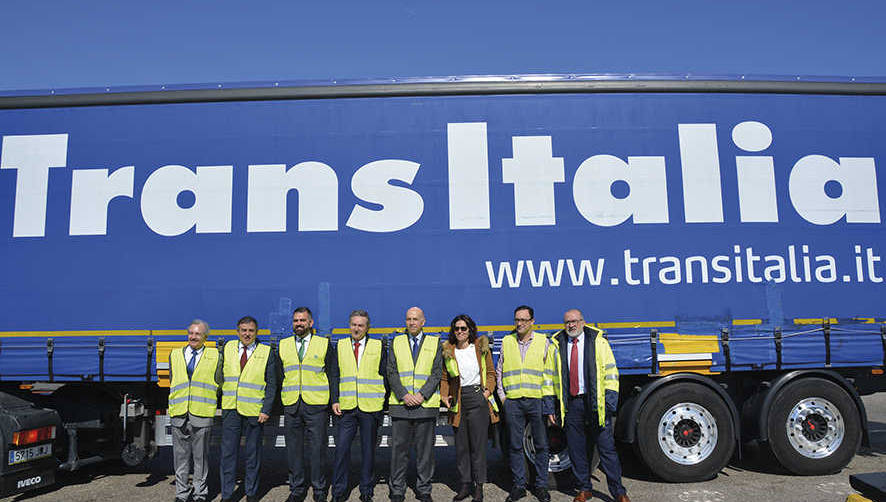 Francisco S&aacute;nchez-Gamborino, abogado especialista en transporte; Ram&oacute;n Valdivia, director general de ASTIC; Francesco De Candia, Iberian Commercial Manager de Grimaldi; Juan Carlos Arocas, director general de Transitalia; Antonio P&eacute;rez Mill&aacute;n, presidente de la Uni&oacute;n de Operadores de Transporte Comodal (UOTC-ASTIC); F&aacute;tima Zayed, gerente de Servicios Log&iacute;sticos de la Autoridad Portuaria de Valencia; Miguel Llop, director &Aacute;rea TIC de la Fundaci&oacute;n Valenciaport y Antonio Crespo, director de Valencia Terminal Europa. Foto FV.