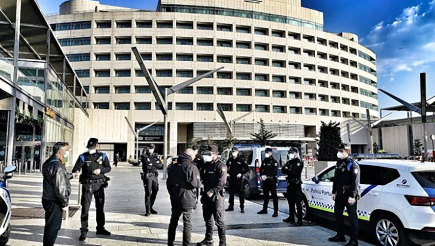 Operativo policial conjunto de Polic&iacute;a Portuaria y Polic&iacute;a Nacional.