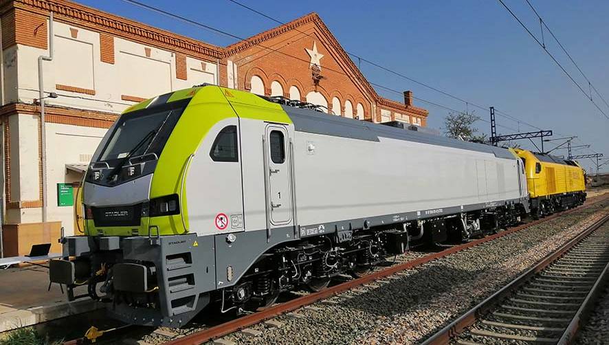 Captrain y Stadler Valencia inician las pruebas de las locomotoras el&eacute;ctricas EURO6000.