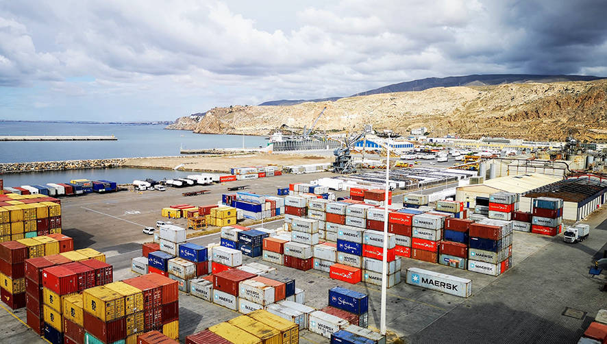 La APA licita las obras de urbanizaci&oacute;n de la 2&ordf; alineaci&oacute;n del Muelle de Poniente y el acondicionamiento de 2.500 metros cuadrados en La Piscina.