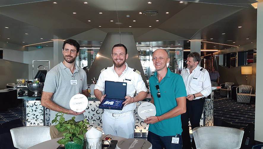 El &ldquo;Mein Schiff 4&rdquo; escala por primera vez en el puerto de Valencia consignado por Erhardt