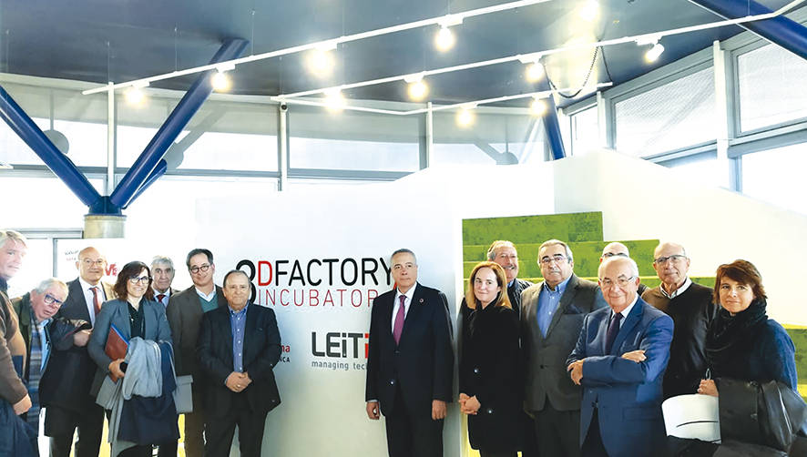 El Club del Transitario Mar&iacute;timo visita el Consorci de la Zona Franca para conocer las instalaciones del 3D Factory Incubator