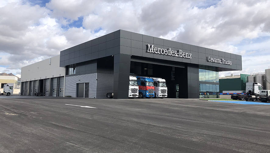 En febrero, Levante Trucks inaugur&oacute; un nuevo centro Mercedes-Benz Trucks en Monforte del Cid (Alicante).