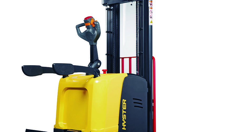 Hyster presenta un nuevo apilador de plataforma