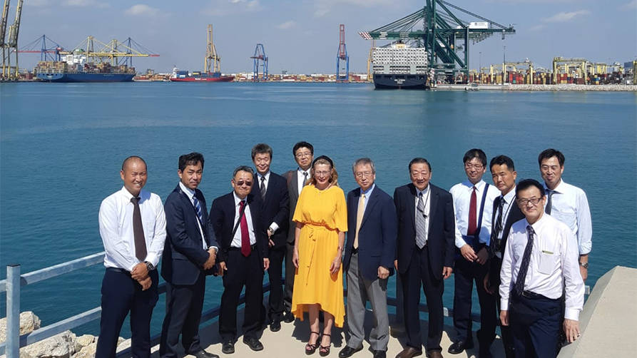 Una delegaci&oacute;n de la Asociaci&oacute;n de Puertos Japonesa visita el puerto de Valencia