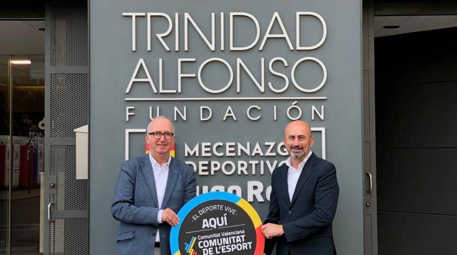 Juan Miguel Gómez, director de la Fundación Trinidad Alfonso y Juan Jesús Sánchez, director general de Disfrimur.