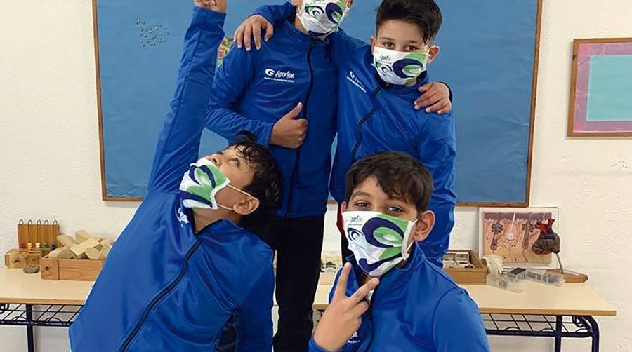 Aportem-Puerto Solidario Valencia entreg&oacute; ropa y material escolar a los ni&ntilde;os del Mar&iacute;timo.