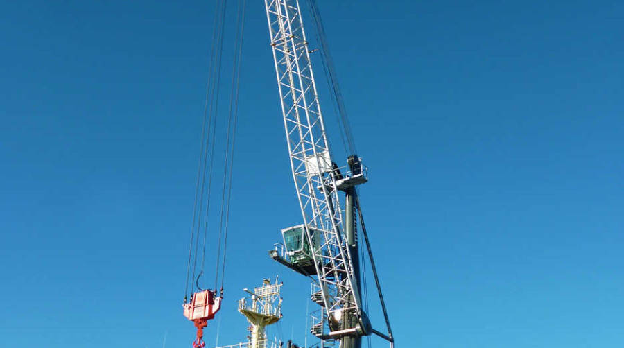 El nuevo LHM 420 de Liebherr es la octava gr&uacute;a encargada por Qube Ports.