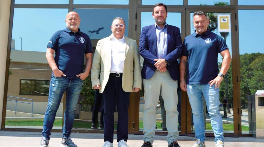 Enrique Moratal, presidente del Comité de Empresa del CPE de Valencia; José Pardo, subdirector del CPE de Valencia; Daniel Llera, gerente del CPE de Valencia; y Óscar Martínez, miembro del Comité de Empresa del CPE Valencia. Foto R. T.