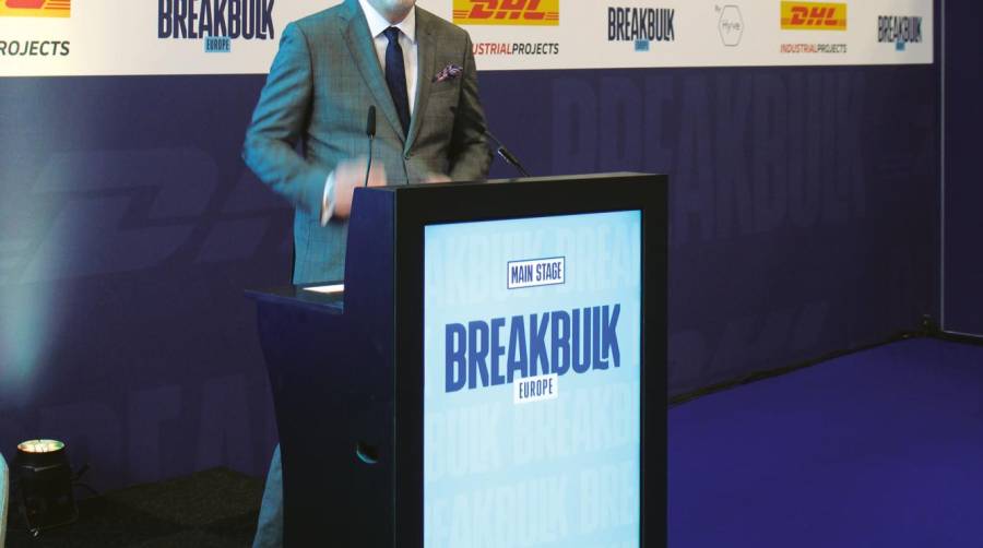 Breakbulk Europe combina la parte expositiva con la congresual