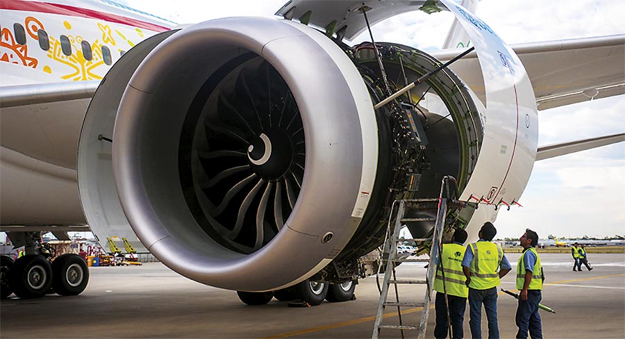 Las aerol&iacute;neas restablecen gradualmente sus vuelos comerciales