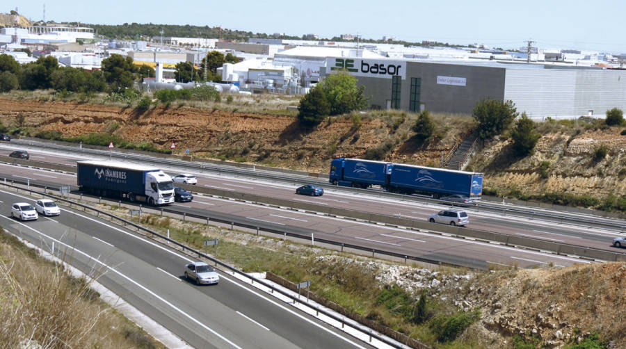 Parte del by-pass ubicada frente al Pol&iacute;gono Industrial de Fuente del Jarro, en la localidad valenciana de Paterna.