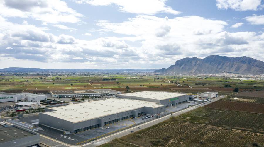 Bloque Log&iacute;stico de Mercadona en San Isidro (Alicante).