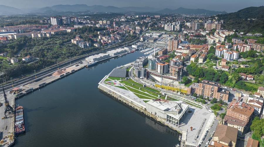 La Autoridad Portuaria de Pasaia ultima la puesta en marcha del nuevo edificio de la lonja.