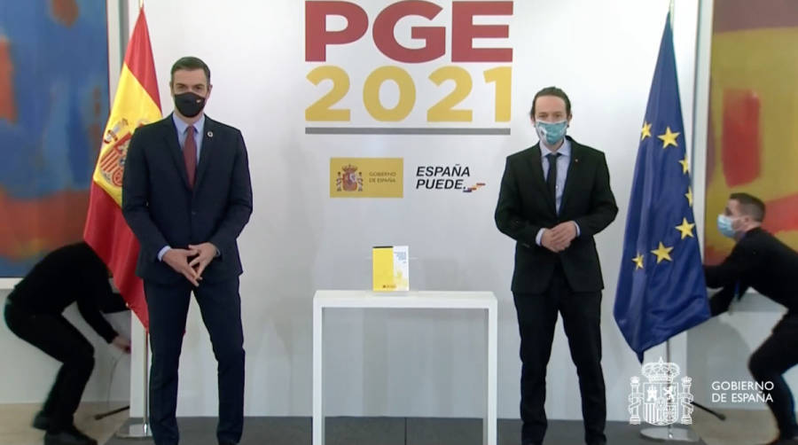 El presidente del Gobierno, Pedro S&aacute;nchez, presenta junto al vicepresidente segundo y ministro de Derechos Sociales y Agenda 2030, Pablo Iglesias, las claves de los Presupuestos Generales del Estado 2021.