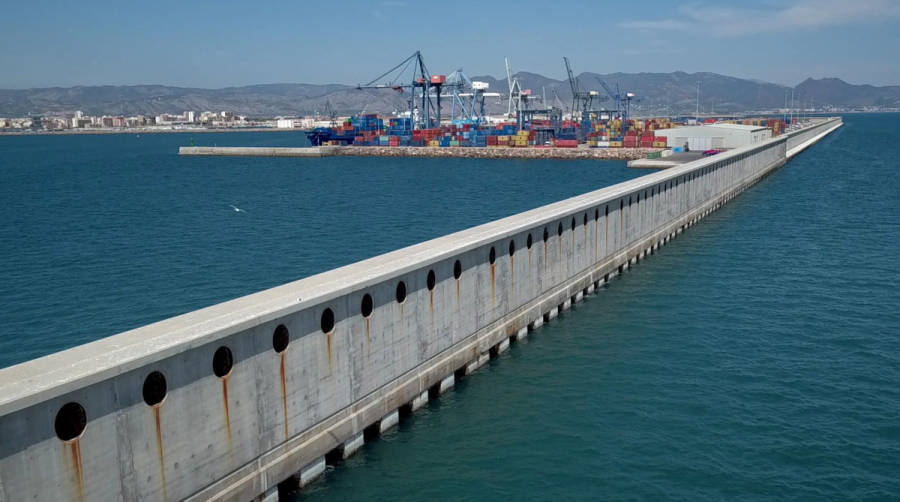 El Propeller de Castell&oacute;n se ofrece a mediar entre Astraport y APM Terminals