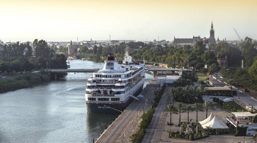 &ldquo;Queremos que sean los protagonistas de los muelles los que integren el puerto en la ciudad&rdquo;