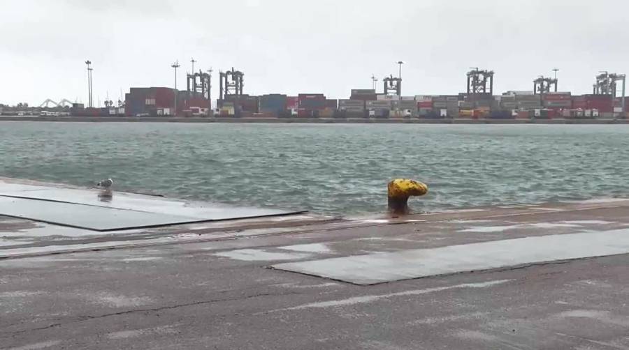 Instantánea del puerto de Valencia durante el día de ayer.