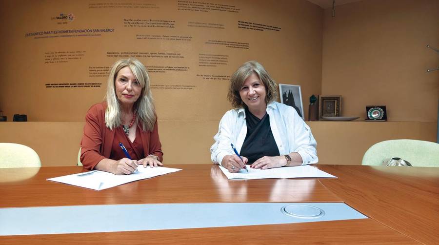 Ana Sesé, presidenta de la Fundación Sesé y Rosa Bartolomé, directora titular de Centro San Valero.