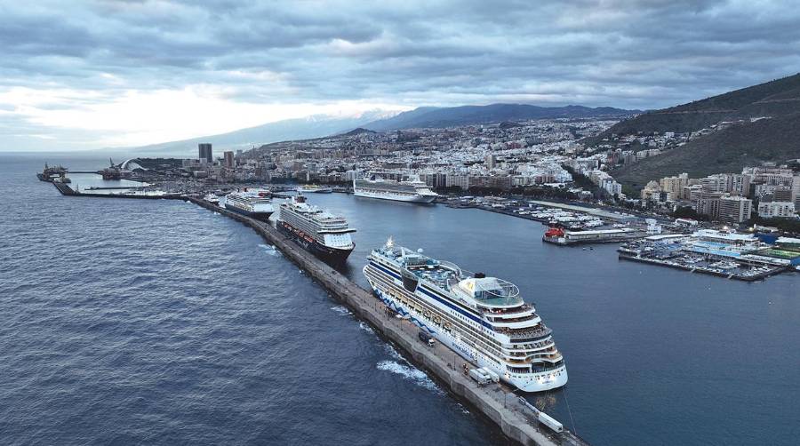 Puerto de Santa Cruz de Tenerife.