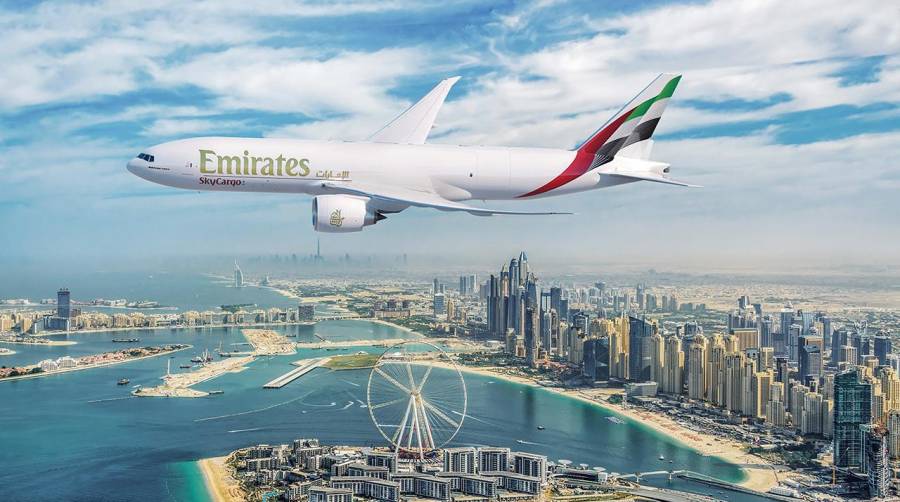 Emirates amplía su flota con un pedido de otros 5 cargueros Boeing 777