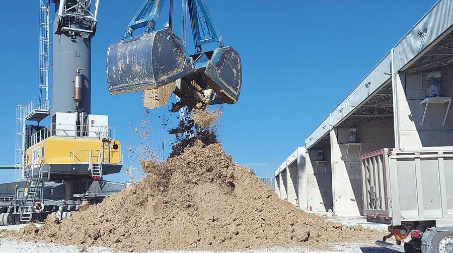 El granel sólido ha impulsado los tráficos del puerto de Castellón en enero.