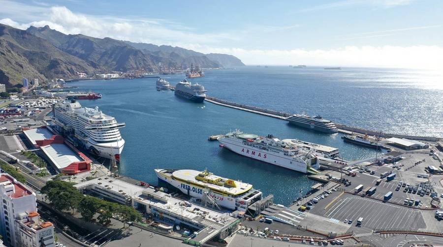 Los pasajeros de crucero alcanzaron un total de 343.397 en 107 escalas