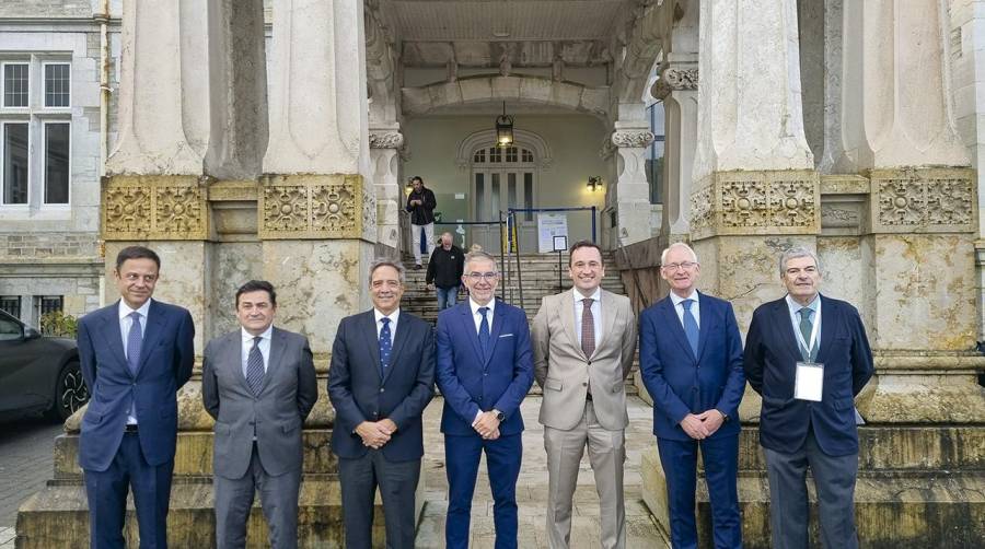 Las jornadas se celebran hasta el viernes en el Palacio de la Magdalena de la capital cántabra.