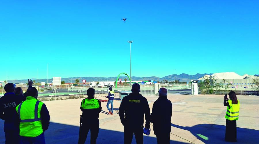 PortCastelló realiza pruebas de vuelos con dron para el control y vigilancia portuaria