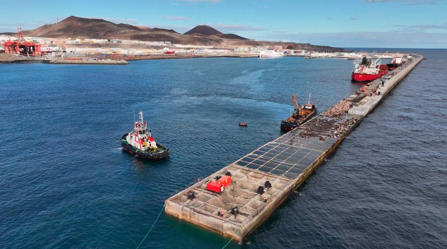 La prolongación del dique permitirá incrementar la capacidad por línea de atraque del Puerto de Las Palmas.