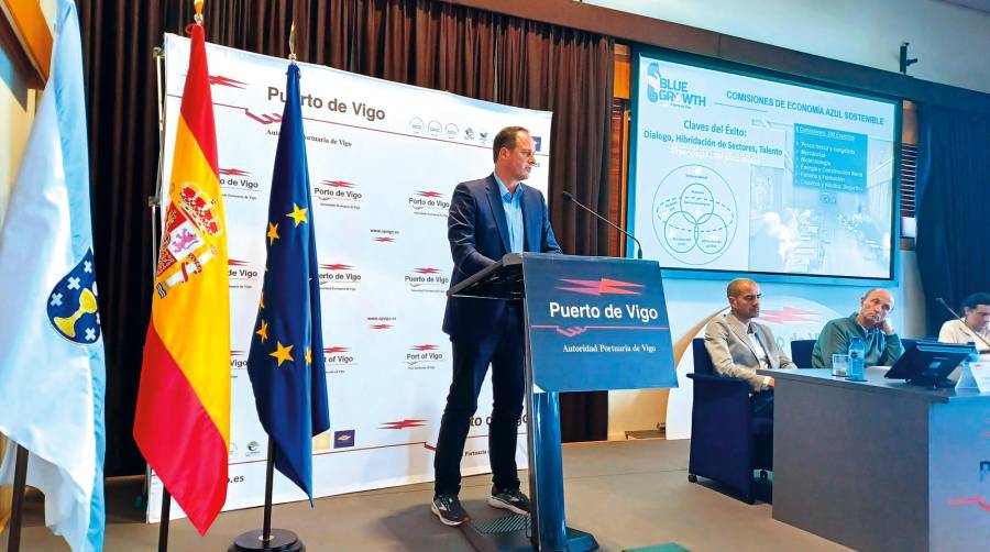 Carlos Botana, durante su reciente ponencia “Puertos y su integración ambiental y la estrategia del Puerto de Vigo”.