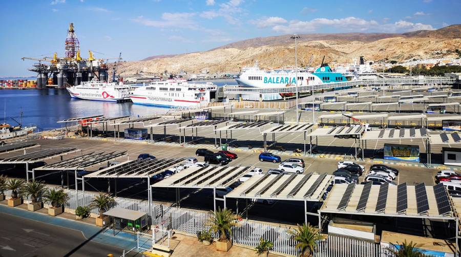 La cancelaci&oacute;n de la OPE reduce un 97,8% el movimiento de pasajeros en el Puerto de Almer&iacute;a