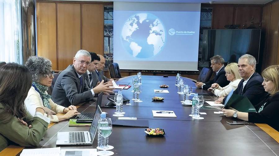 El Puerto de Huelva ha recibido esta semana la visita de una delegación de los Puertos de Lisboa y Setúbal.