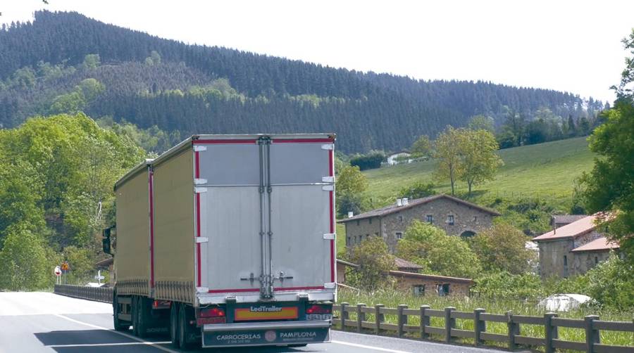 Transportes calculará la huella de carbono de las carreteras y elaborará un plan para descarbonizarlas