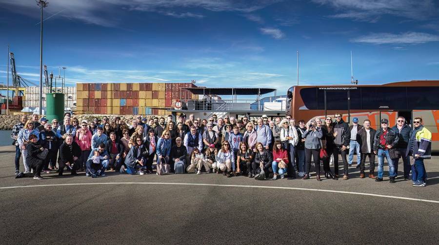 Los asistentes pudieron disfrutar de un paseo en catamarán por el Puerto de Valencia.