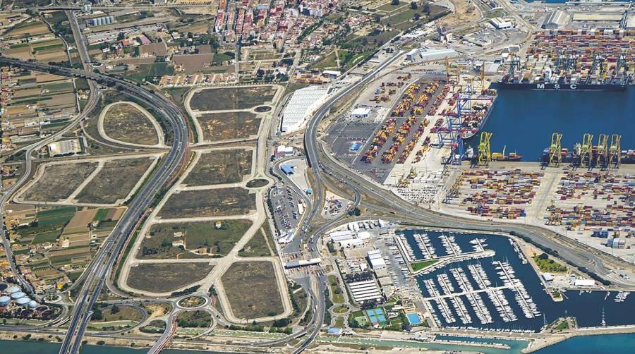 Se trata de una carretera construida por la Generalitat en 2007 e integrada desde ese momento en el viario de titularidad del Ayuntamiento.