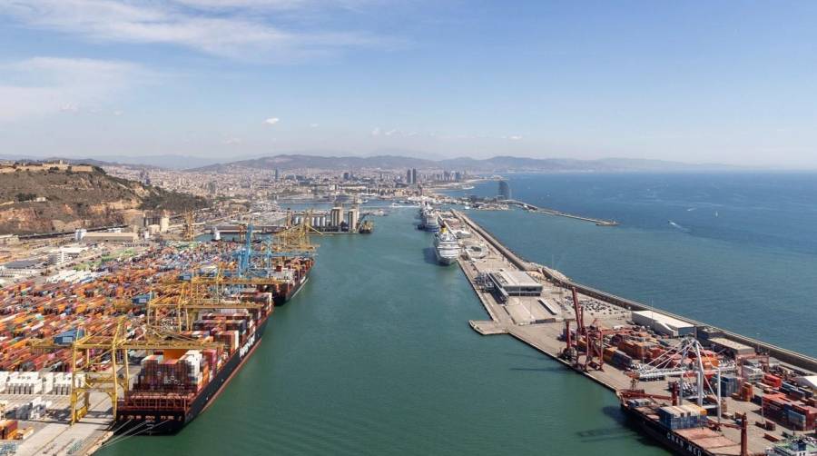 El tráfico internacional del Puerto de Barcelona experimenta crecimientos de dos dígitos