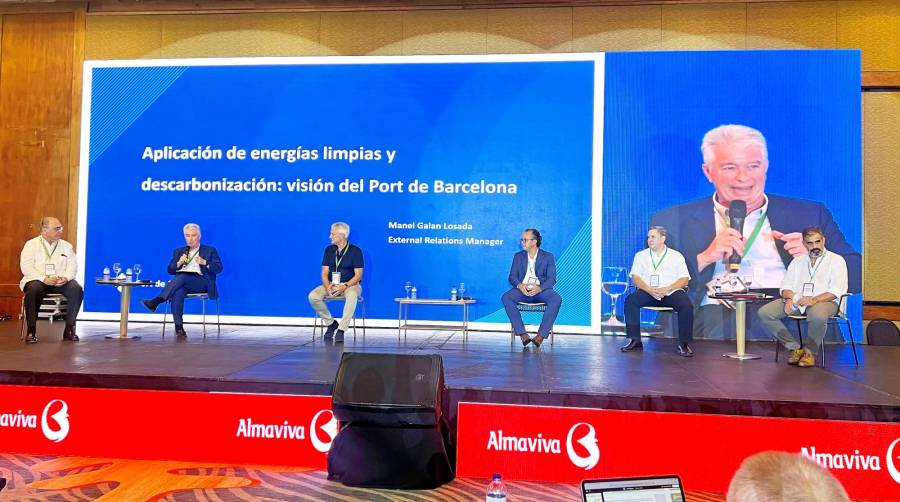 Port de Barcelona estrecha lazos con los puertos iberoamericanos en los congresos FIATC y AAPA