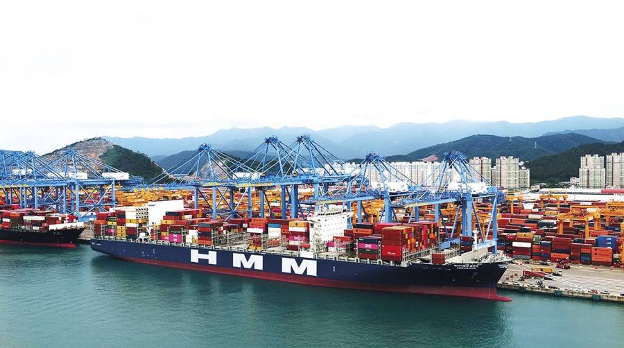 Los buques de este servicio operarán en las instalaciones de APM Terminals en los puertos de Barcelona y Valencia.