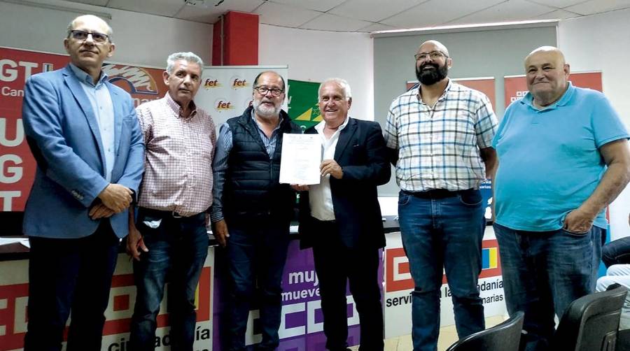 Representantes de la patronal y los sindicatos que han firmado el nuevo Convenio Colectivo del Transporte y la Logística de la provincia de Las Palmas.