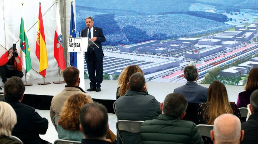 El presidente de Cantabria, Miguel Ángel Revilla, presentó el proyecto de La Pasiega a la sociedad cántabra.