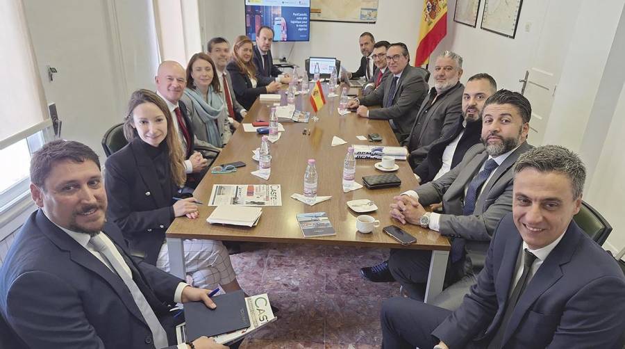 Empresarios argelinos visitarán PortCastelló para retomar la relación comercial