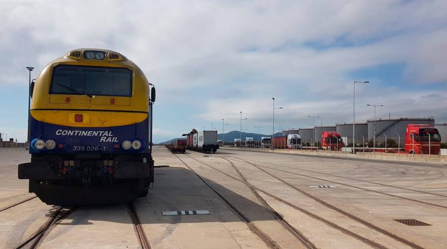 El tráfico ferroportuario crece un 65% en Algeciras