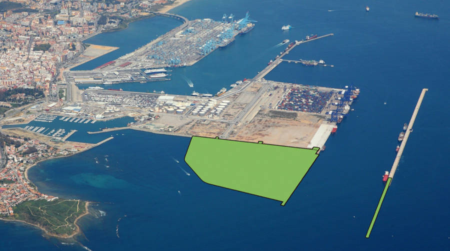 Detalle de la ampliaci&oacute;n prevista por la Autoridad Portuaria de la Bah&iacute;a de Algeciras en el &aacute;rea de Isla Verde Exterior. Infograf&iacute;a Diario del Puerto.