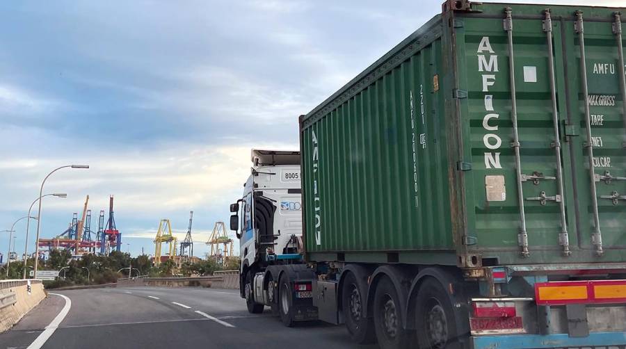 Los piquetes no impiden la actividad en el puerto de Valencia